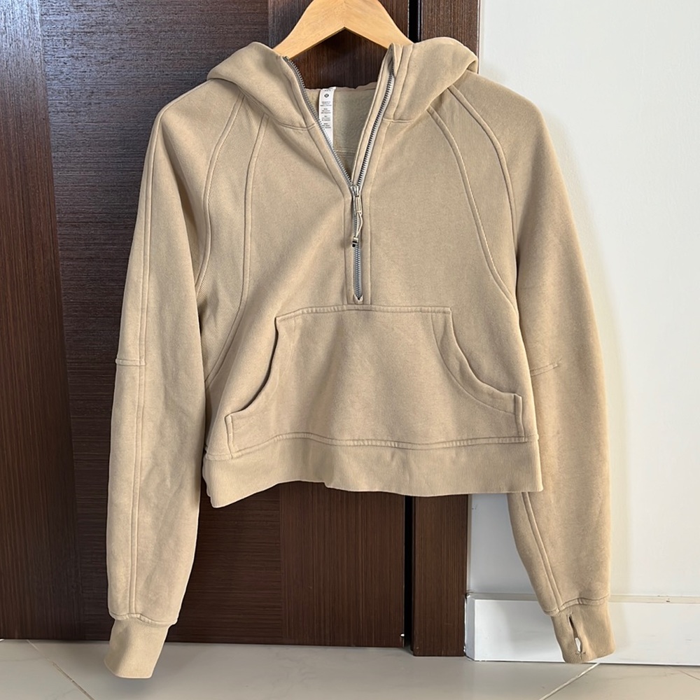 Lululemon Scuba Hoodie half-zip in trench